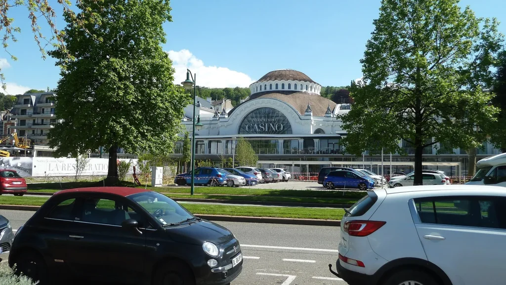 Façade de l'établissement de jeu d'Évian-les-Bains