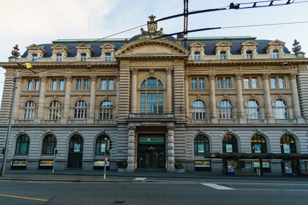 Façade de la Banque Cantonale Vaudoise à Lausanne